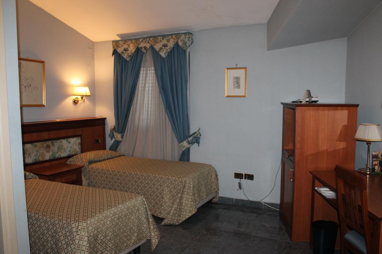 Hotel Malaga Avellino Dış mekan fotoğraf